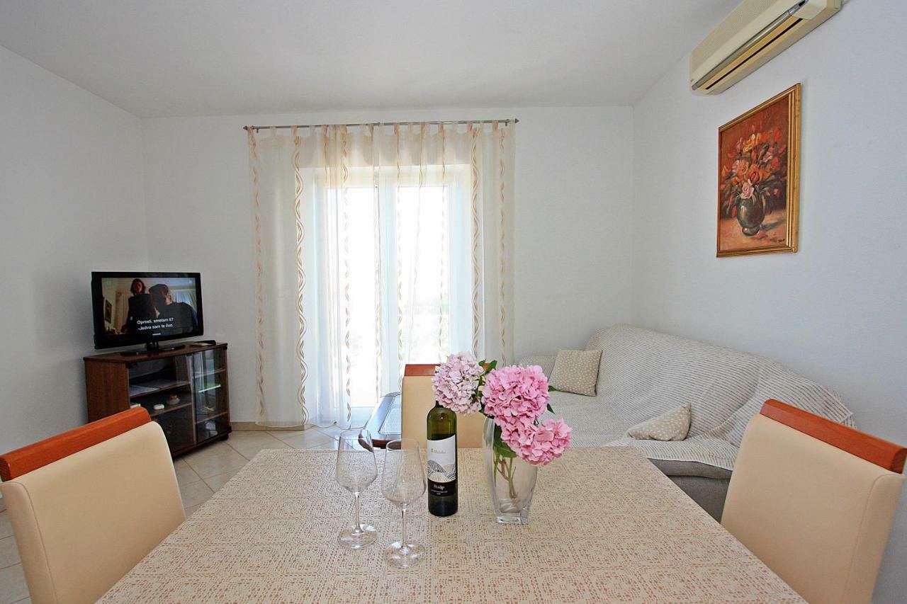Apartment Igor Supetar Dış mekan fotoğraf