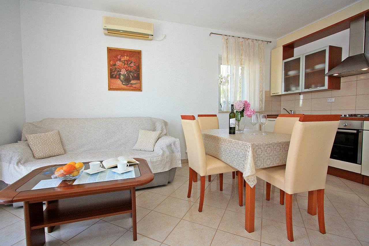Apartment Igor Supetar Dış mekan fotoğraf