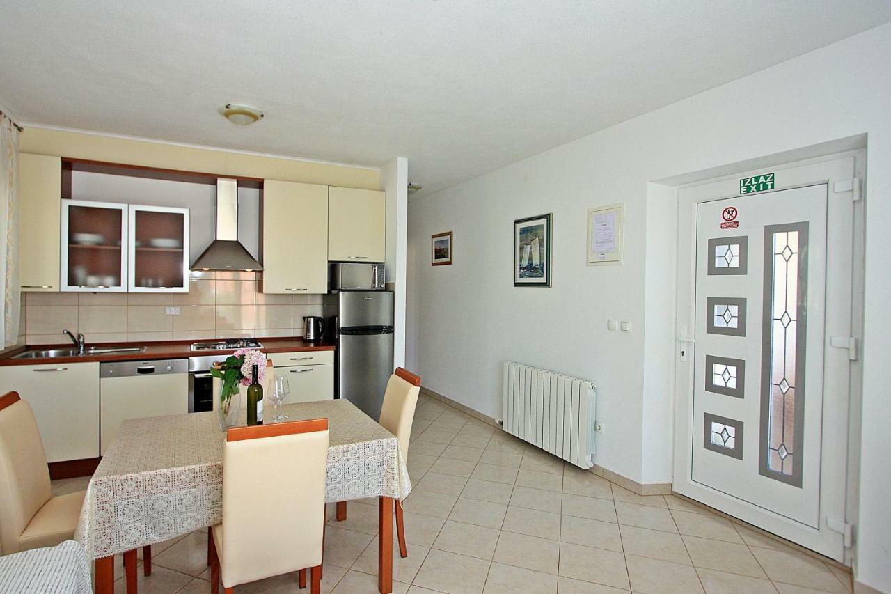 Apartment Igor Supetar Dış mekan fotoğraf